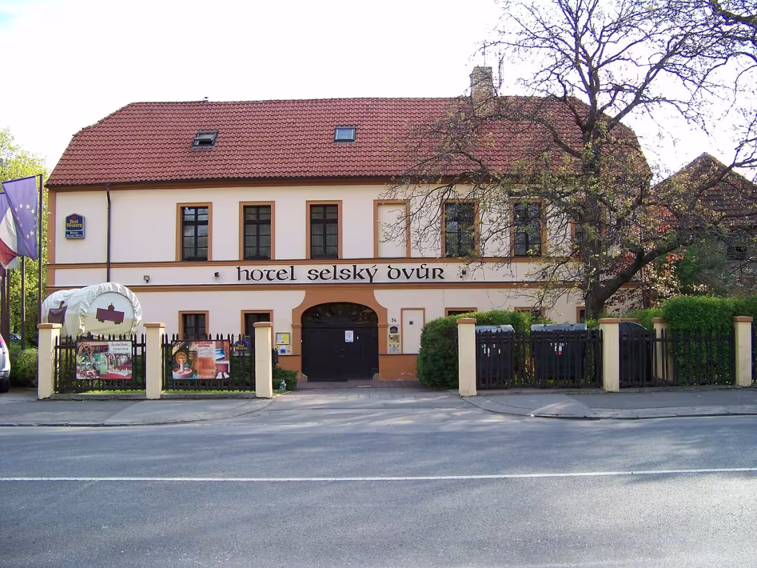 Dnešní pohled – Koukalův statek – hotel Selský dvůr