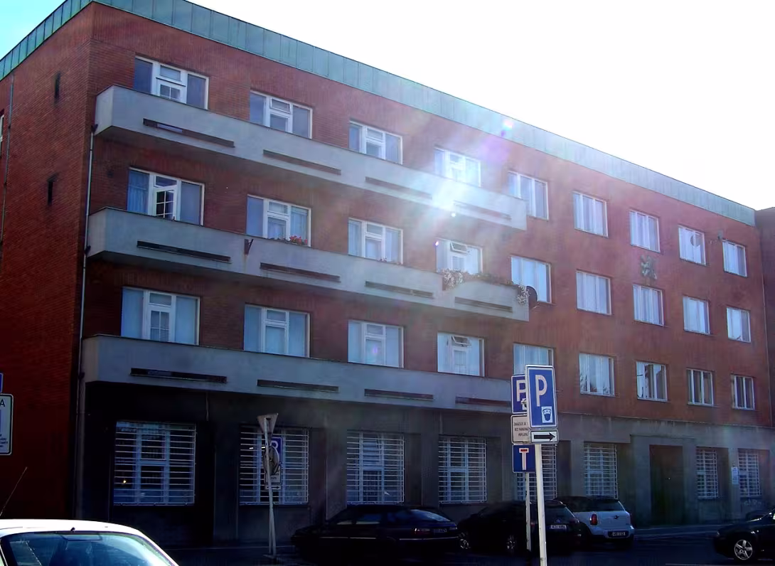 Dnešní pohled – Okresní hospodářská záložna Hradec Králové