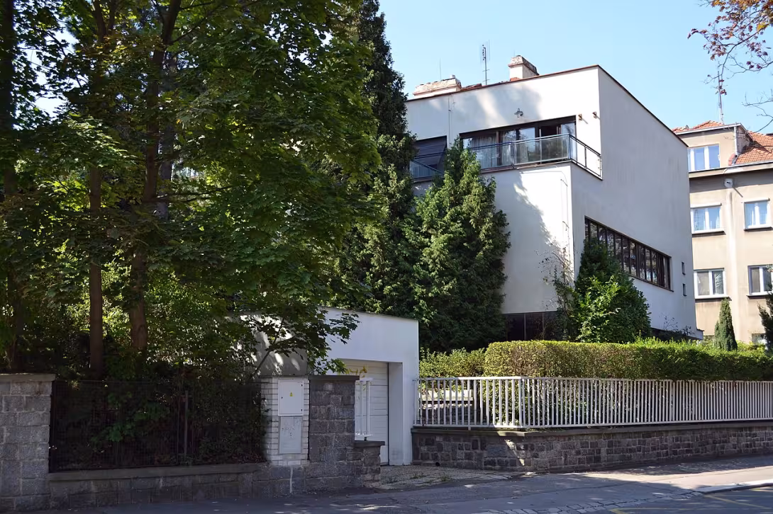 Dnešní pohled – Vila Velvarská 1951/3