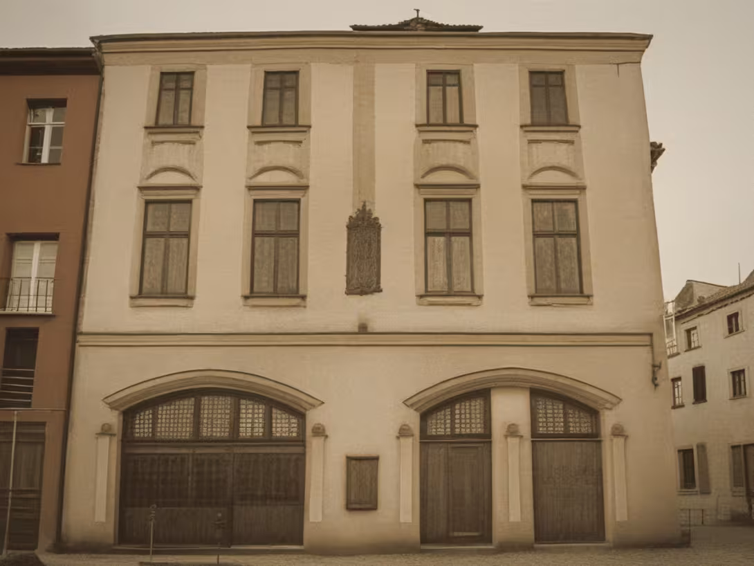 Historická podoba – Dolní náměstí 23
