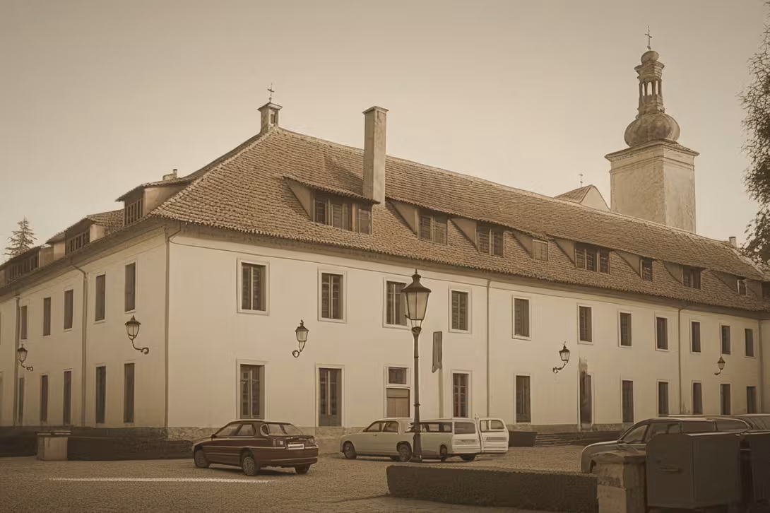 Historická podoba – Klášter piaristů