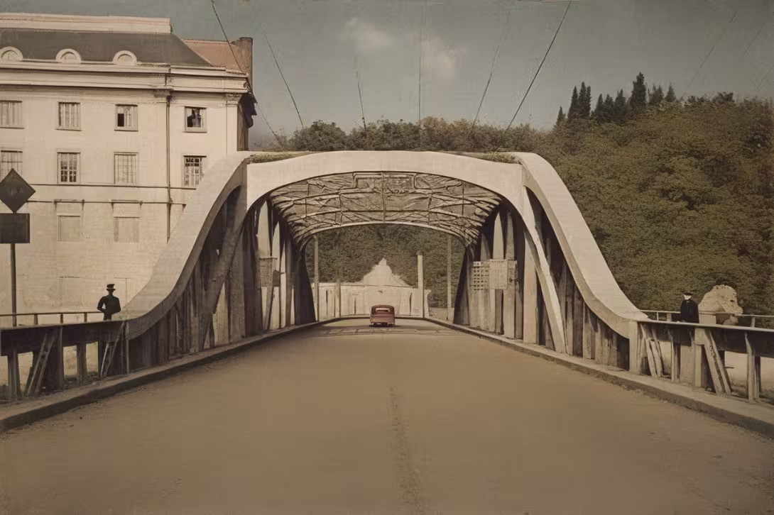 Historisches Erscheinungsbild – most Miloše Sýkory