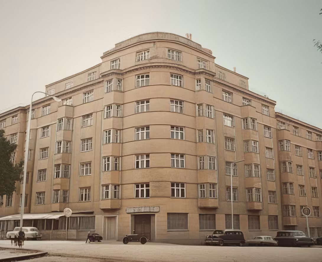 Historická podoba – Palác Akropolis