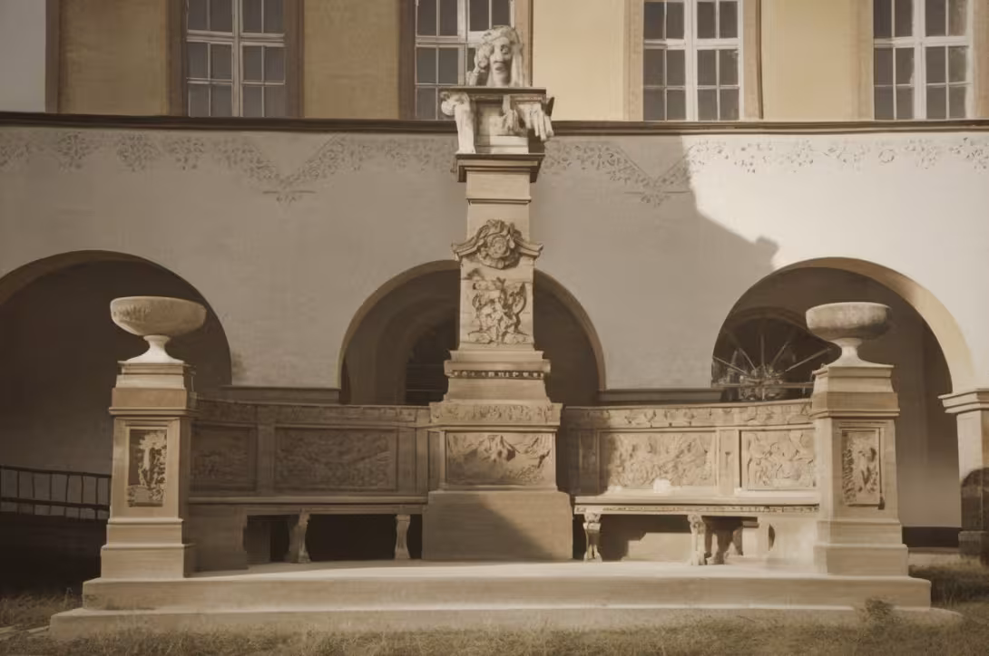 Historická podoba – pomník Viktorina Kornela ze Všehrd