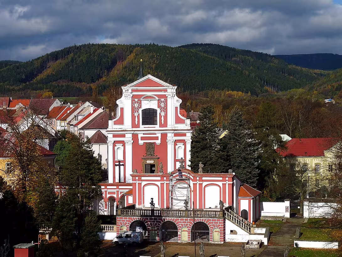Kostel Nejsvětější Trojice (Klášterec nad Ohří)