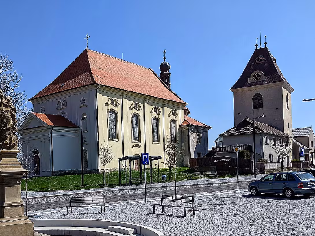 Kostel svatého Václava (Březno)