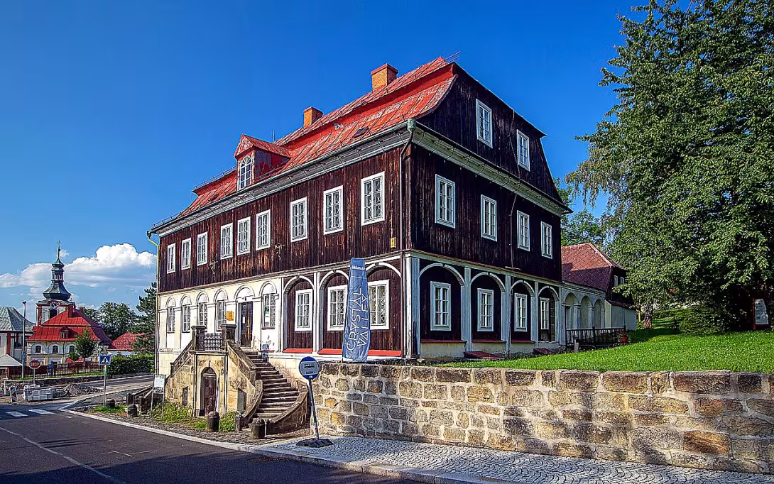 Muzeum skla v Kamenickém Šenově
