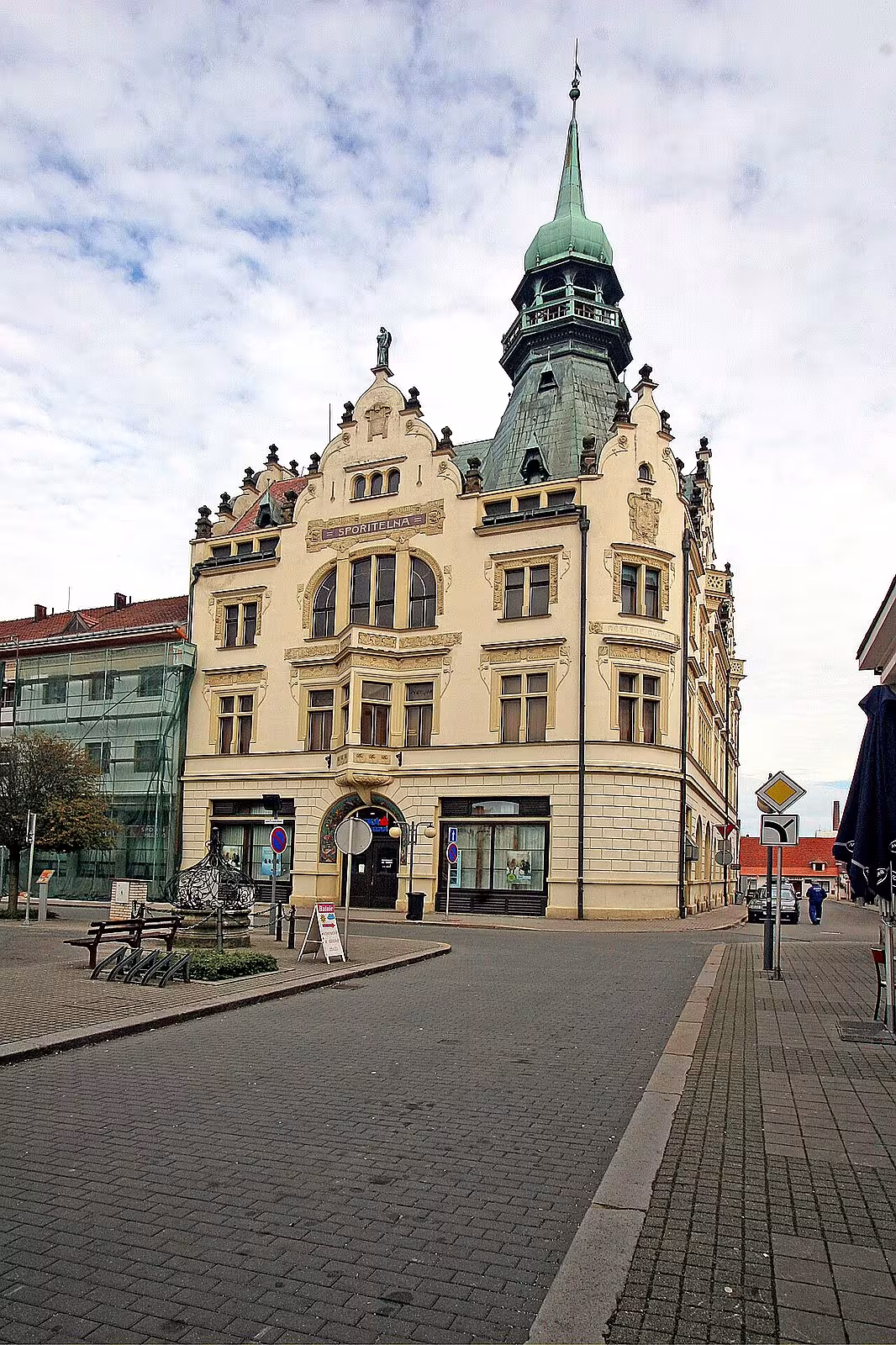 Spořitelna a muzeum