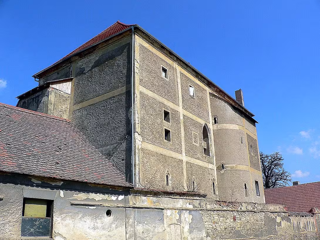 Tvrz Litovice