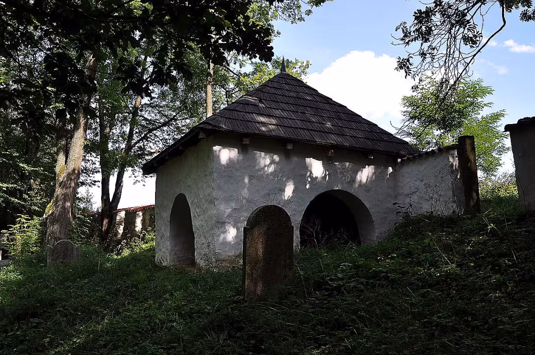 Židovský hřbitov ve Zběšičkách