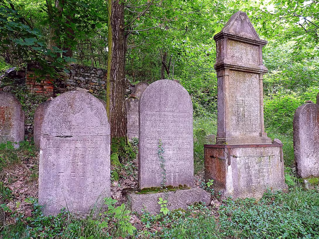 židovský hřbitov v Hostomicích