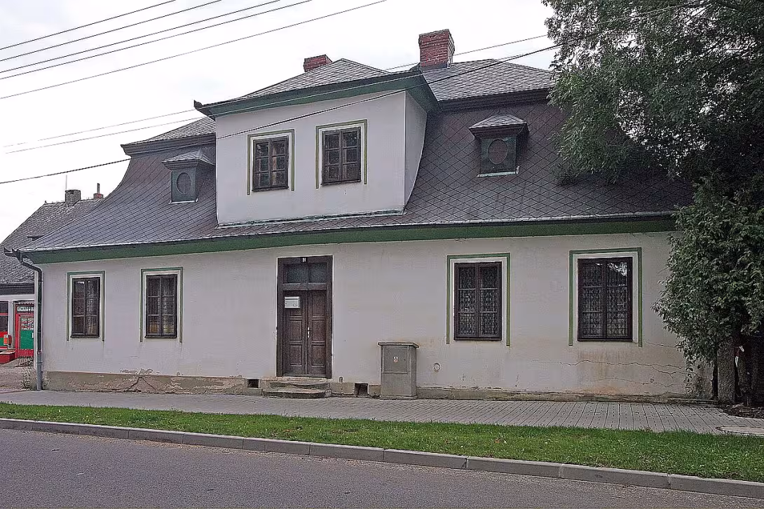 Fara (Dobřenice)