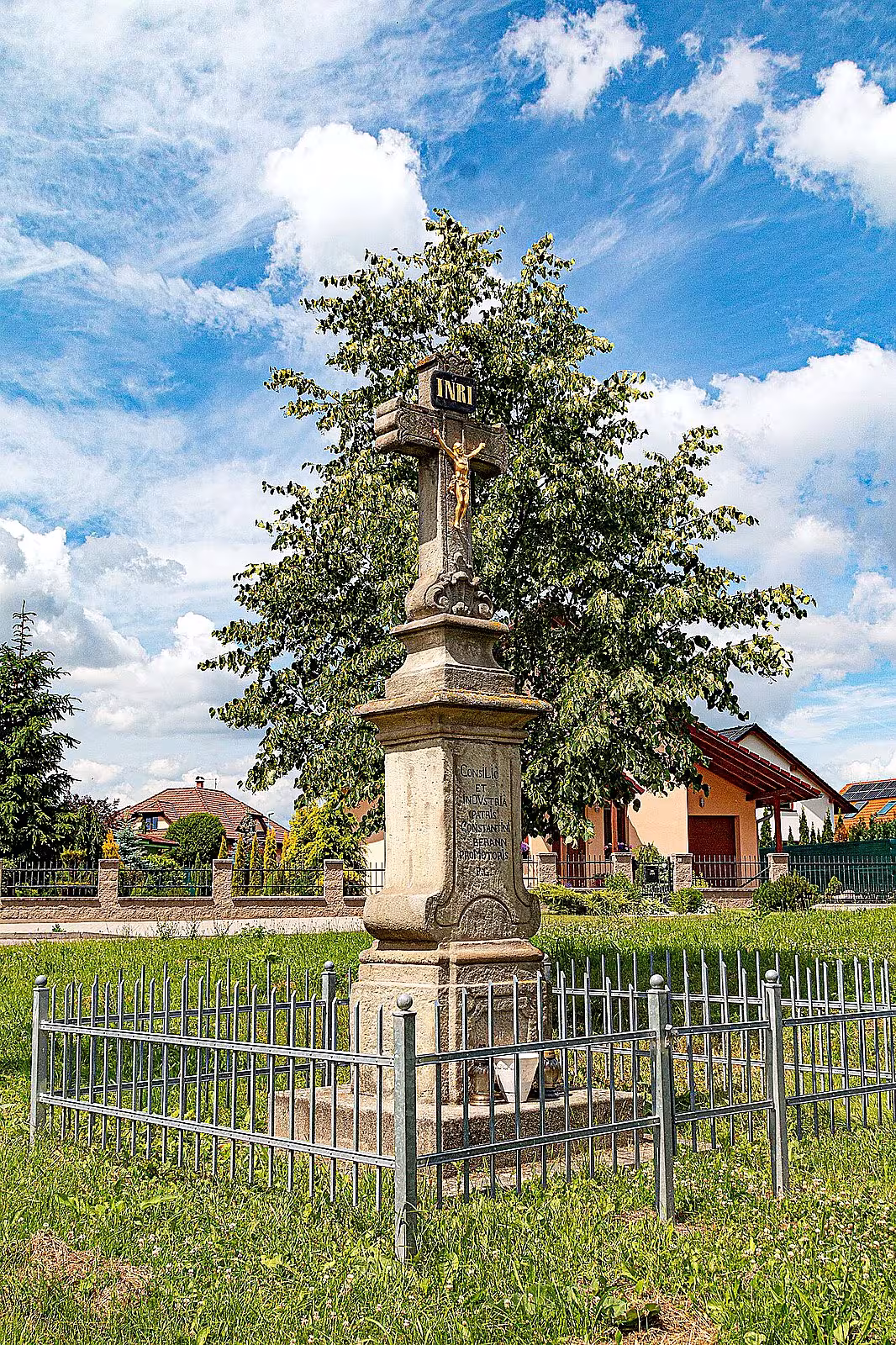 Krucifix (Hrochův Týnec)