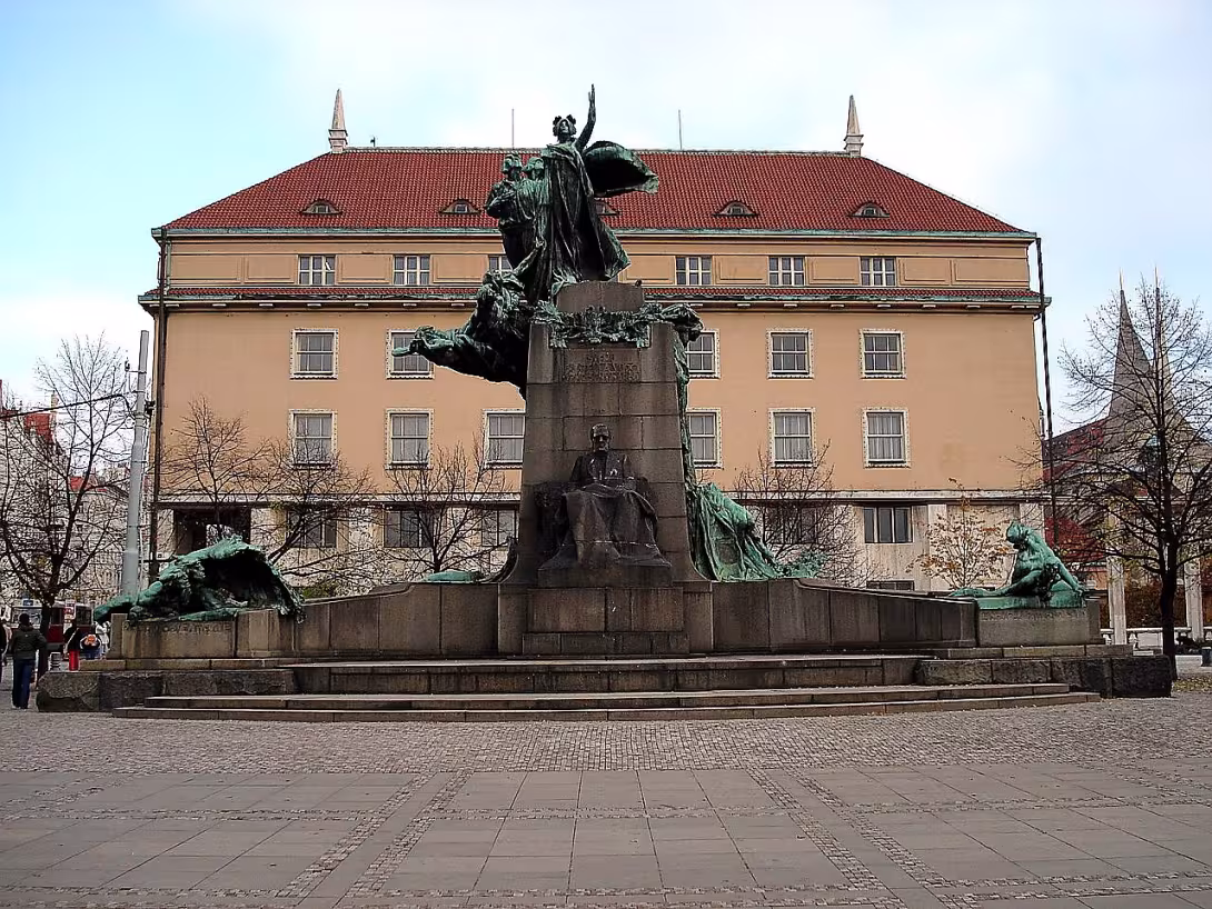 Pomník Františka Palackého