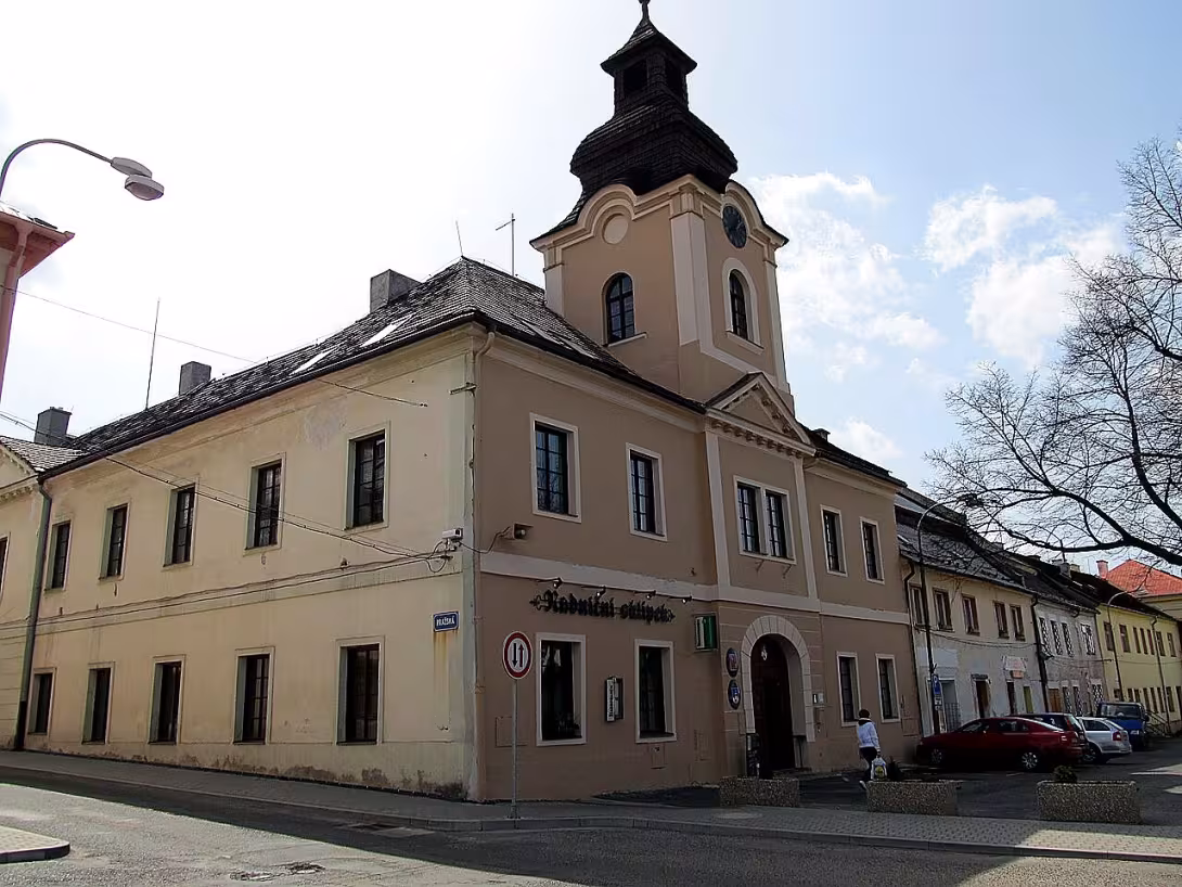 Radnice (Bochov)