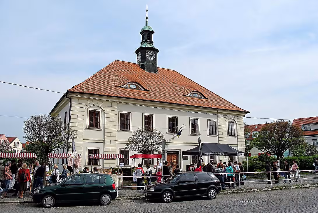 Radnice (Dobříš)