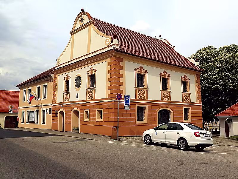 Radnice (Velešín)