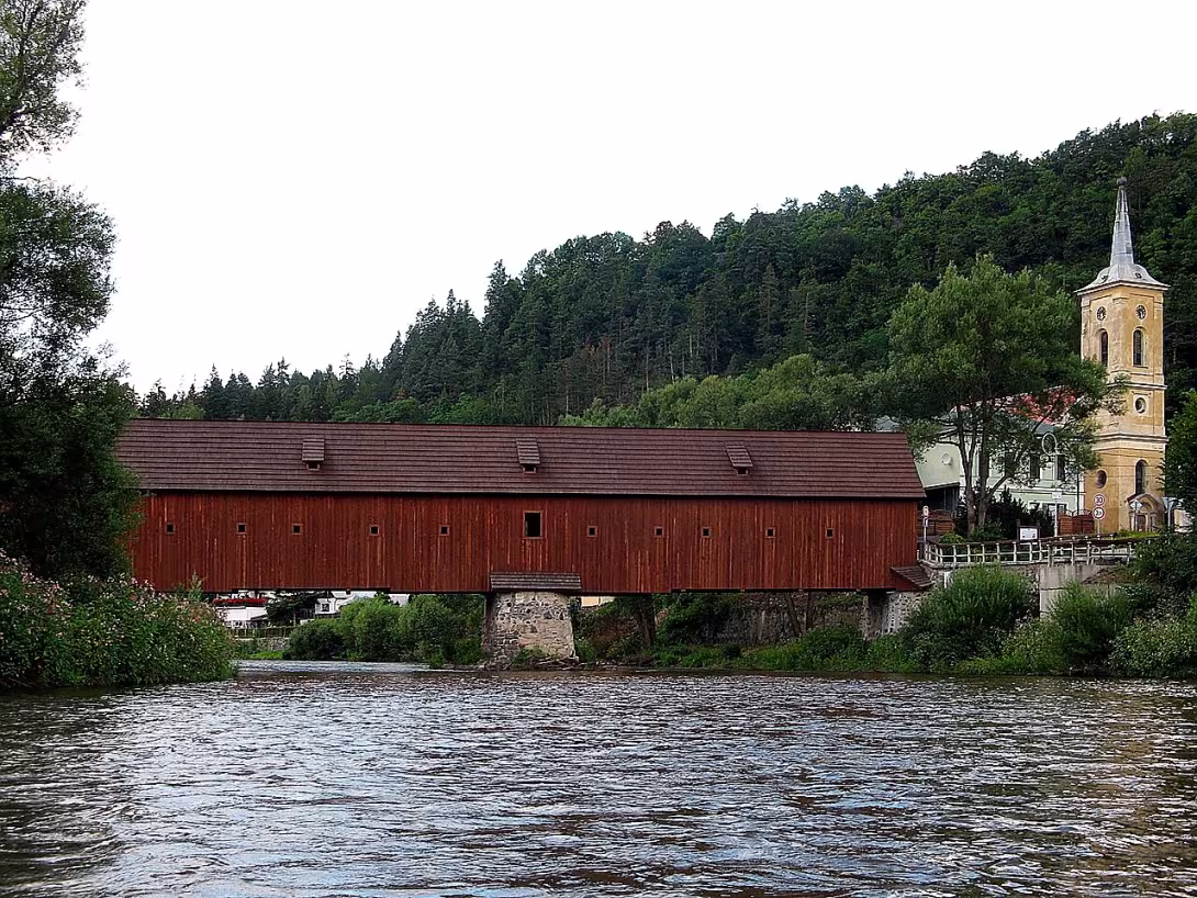 Radošovský most