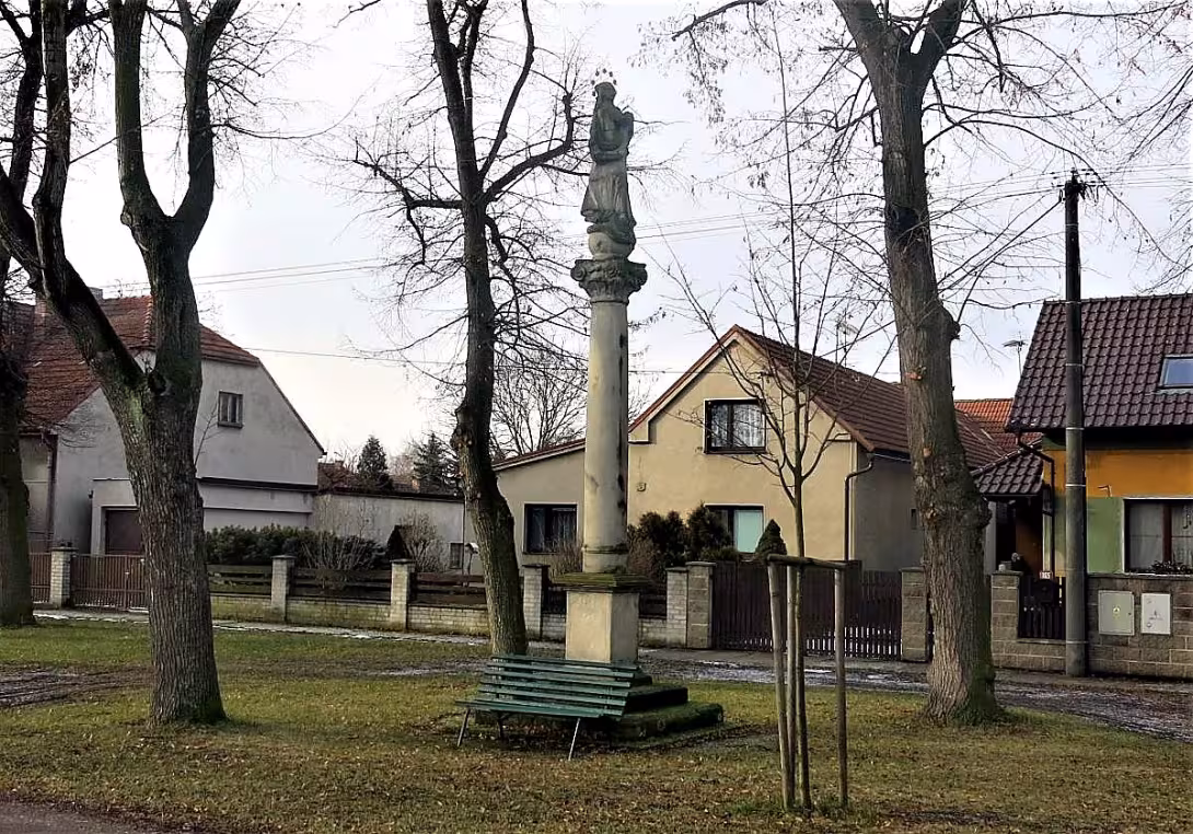 Sloup se sochou Panny Marie (Křinec)