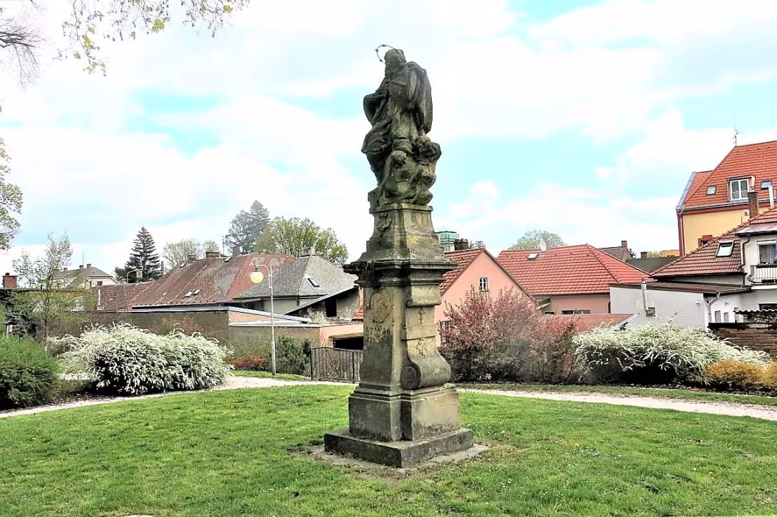 Socha svatého Jana Nepomuckého (Nový Bydžov, park)