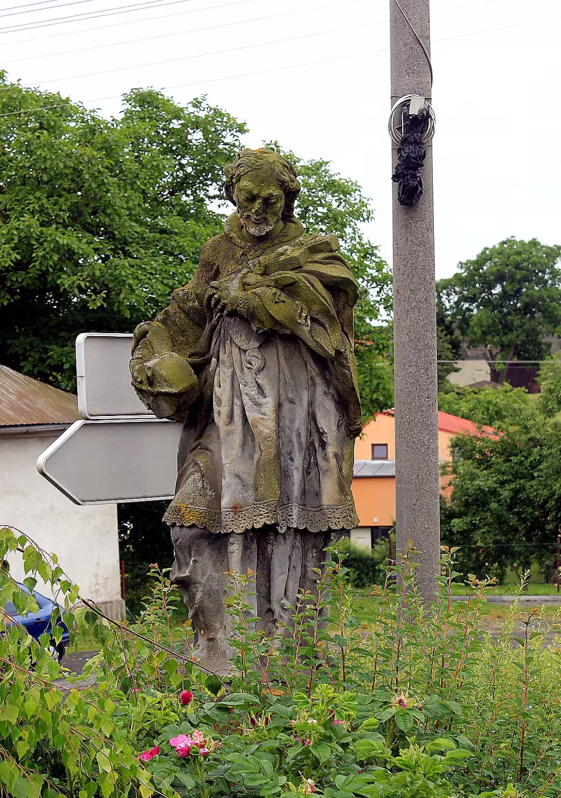Socha svatého Jana Nepomuckého (Velké Heraltice)