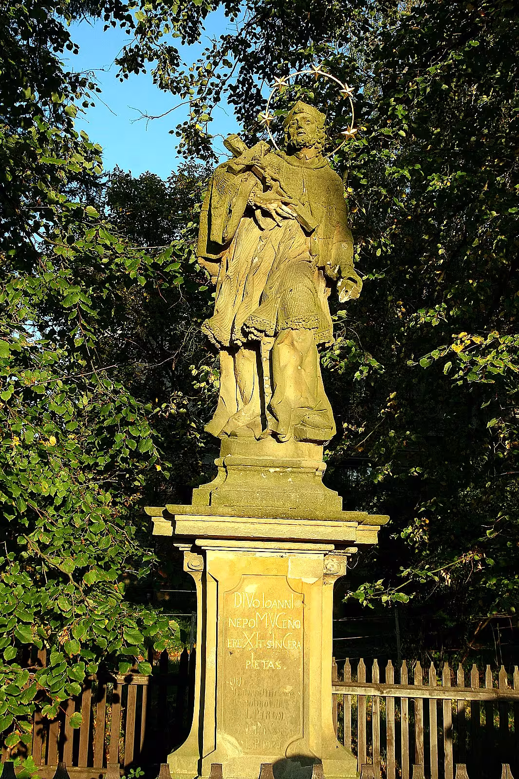 Socha svatého Jana Nepomuckého (Černilov)