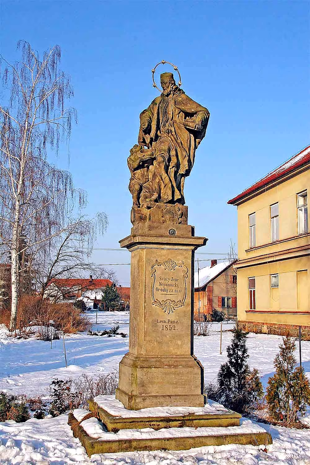 Socha svatého Jana Nepomuckého Almužníka