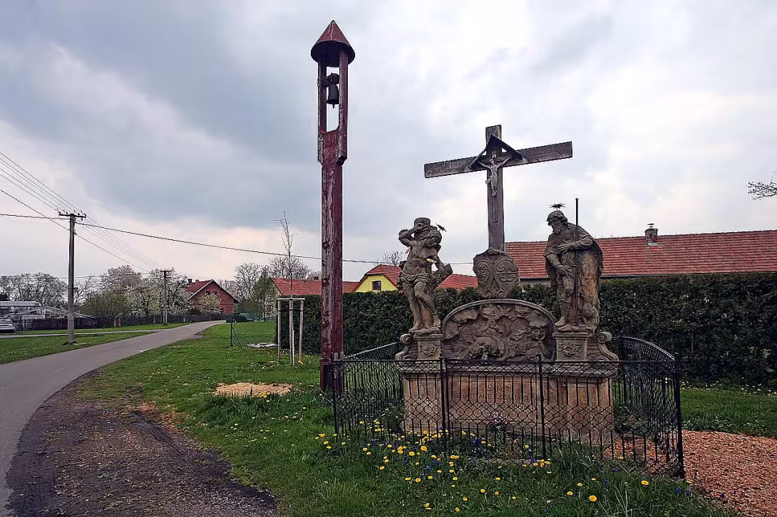 Sousoší svatého Šebestiána, svaté Rozálie a svatého Rocha
