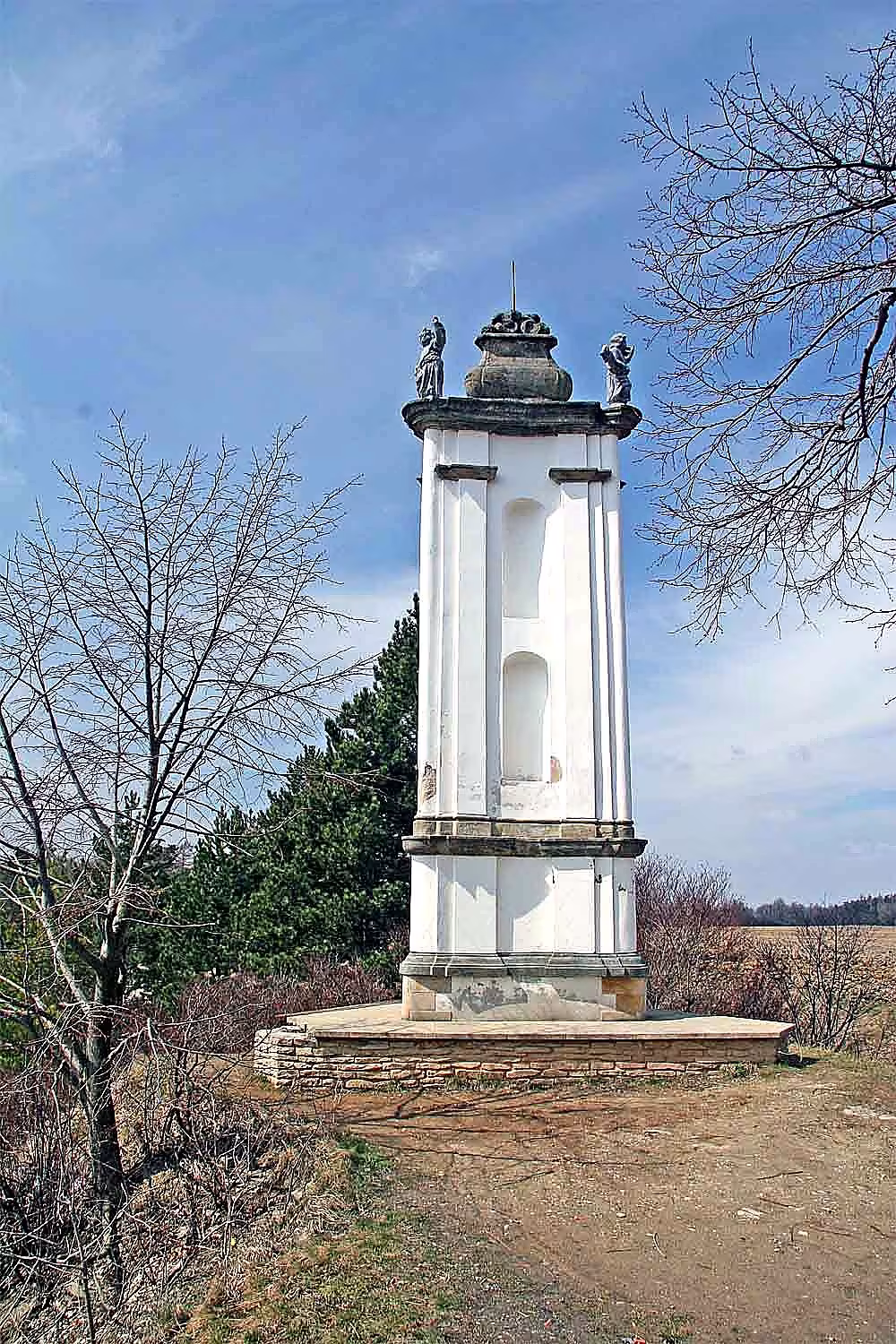 Výklenková kaplička - poklona (Střemošice)