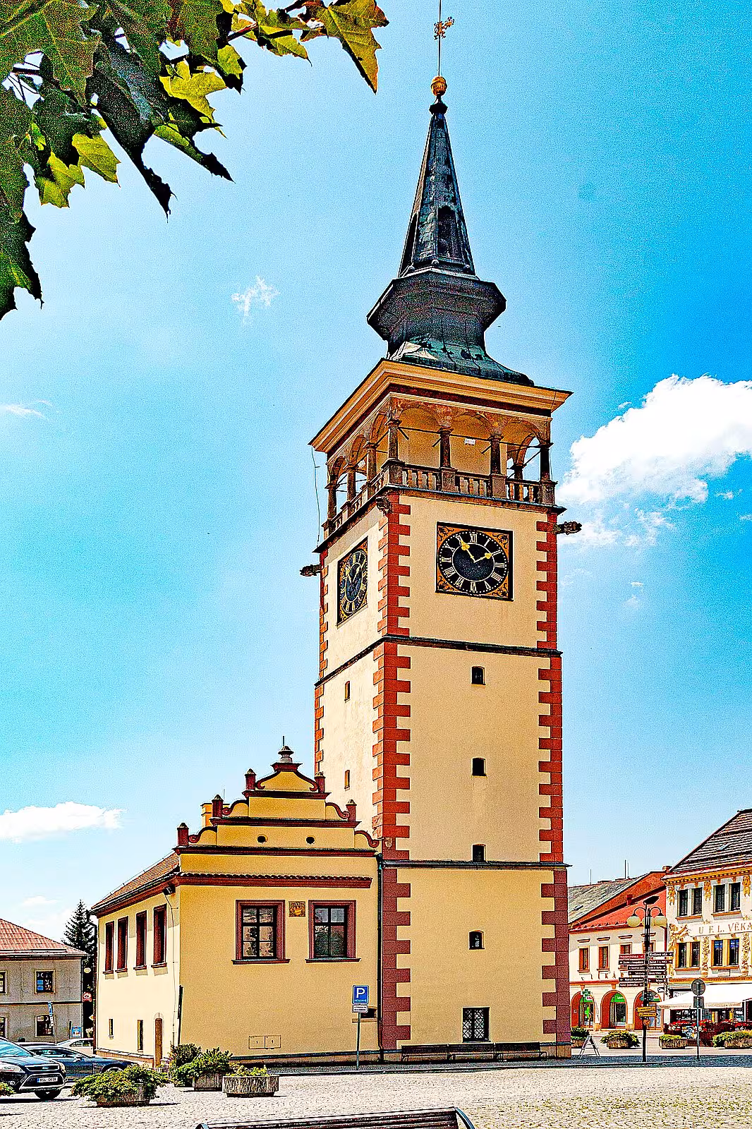 radnice v Dobrušce