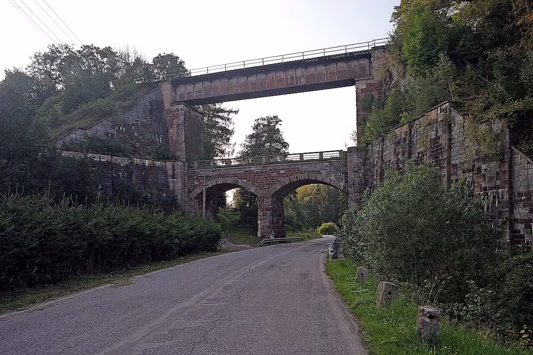 železniční most v Bernarticích