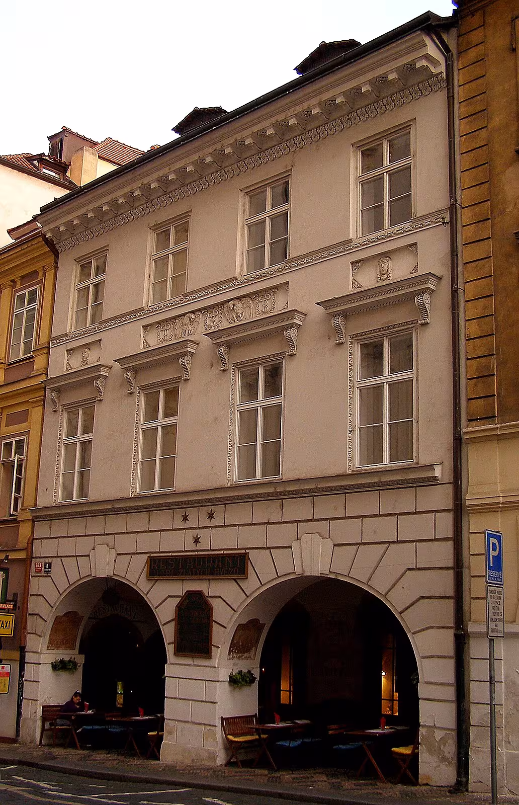 Dům U tří zlatých hvězd