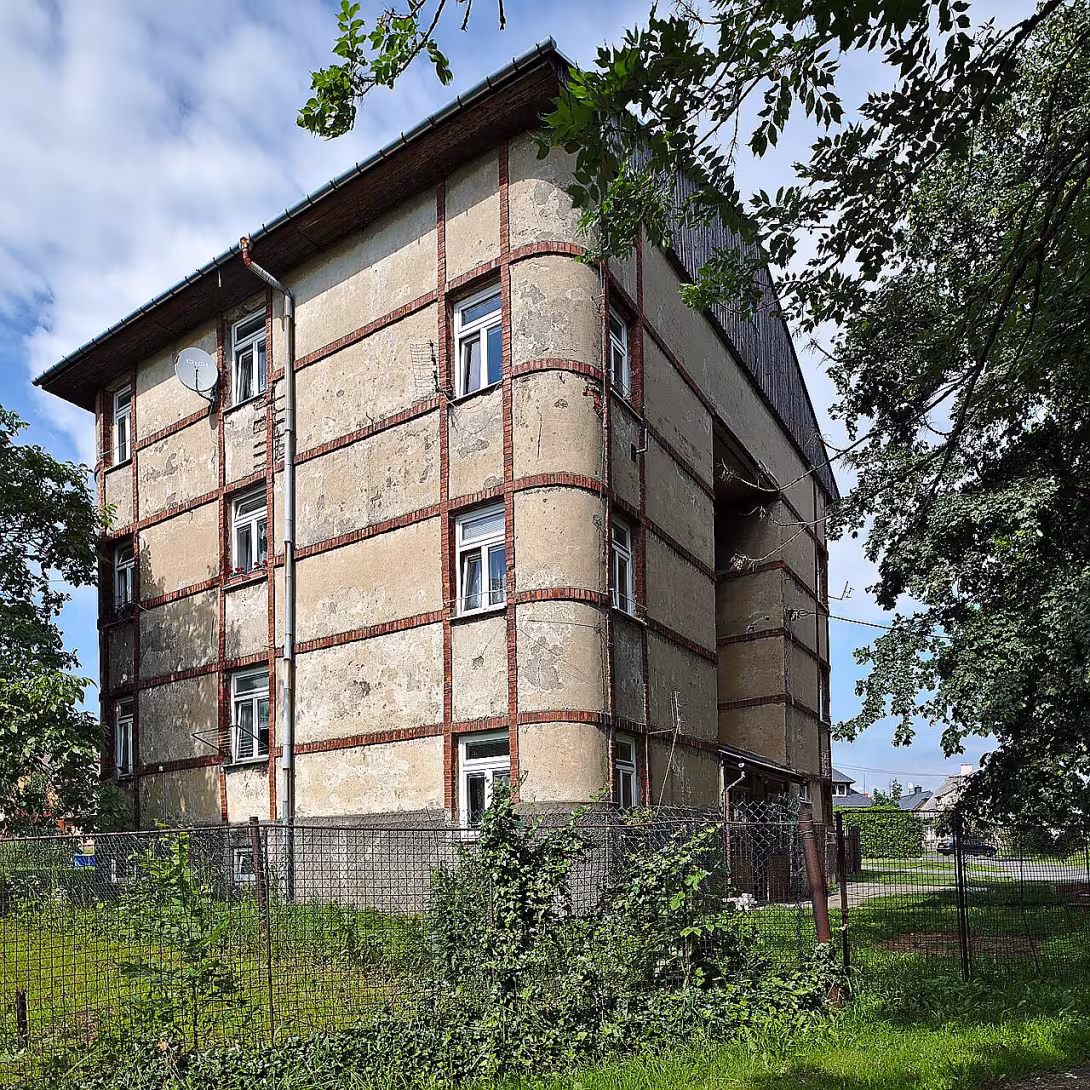 Dům čp. 198 pro bývalou Továrnu na hedvábné zboží Wilhelma Bachracha