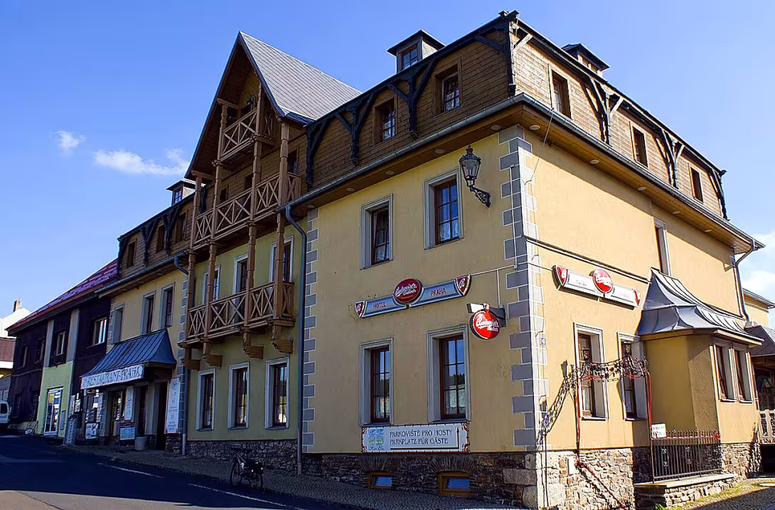 Hotel Praha (Boží Dar)