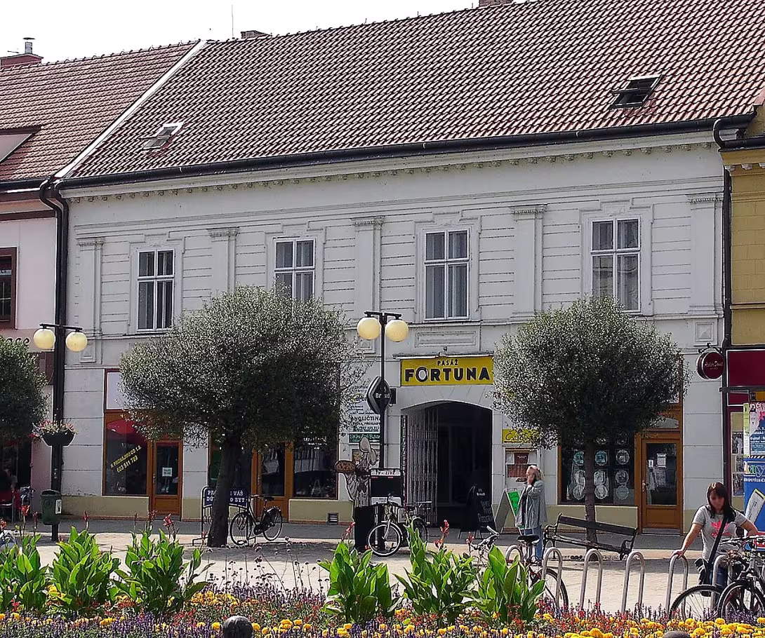 Jiřího náměstí 5