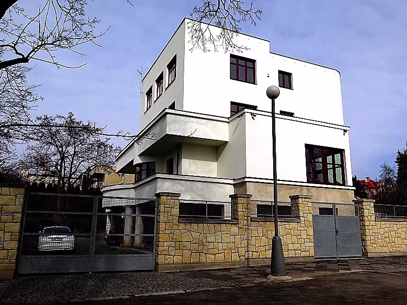 Khynova vila