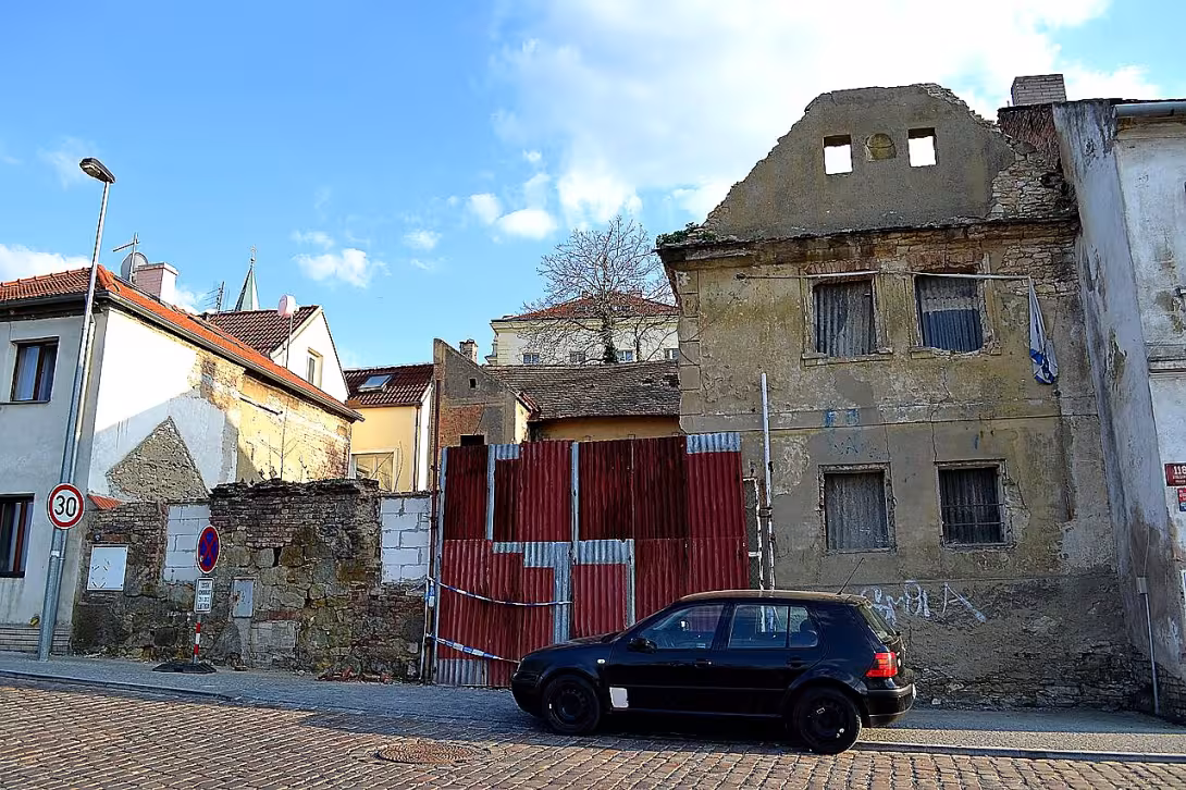 Nad hradním vodojemem 17