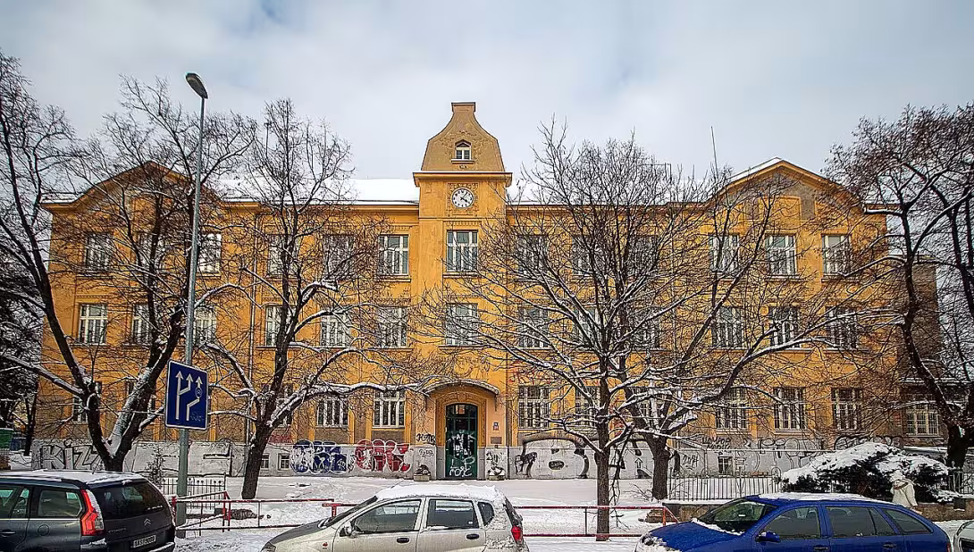 Nová strašnická škola