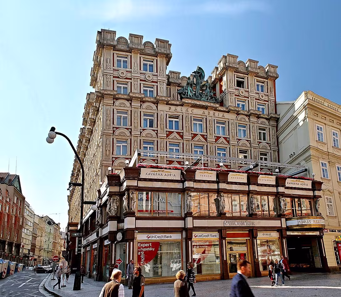 Palác Adria