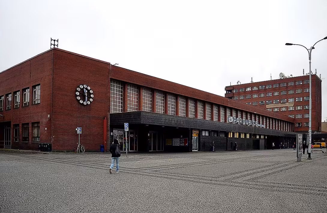 Pardubice hlavní nádraží