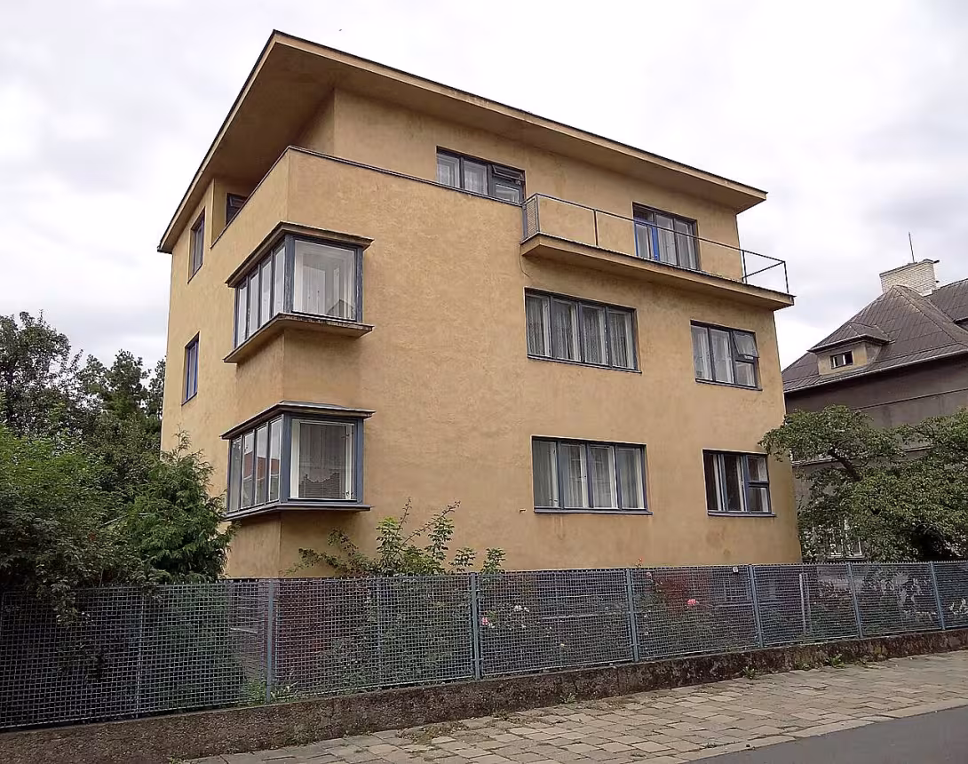 Tvorkovských 10