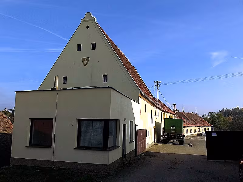 Zemědělský dvůr čp. 10