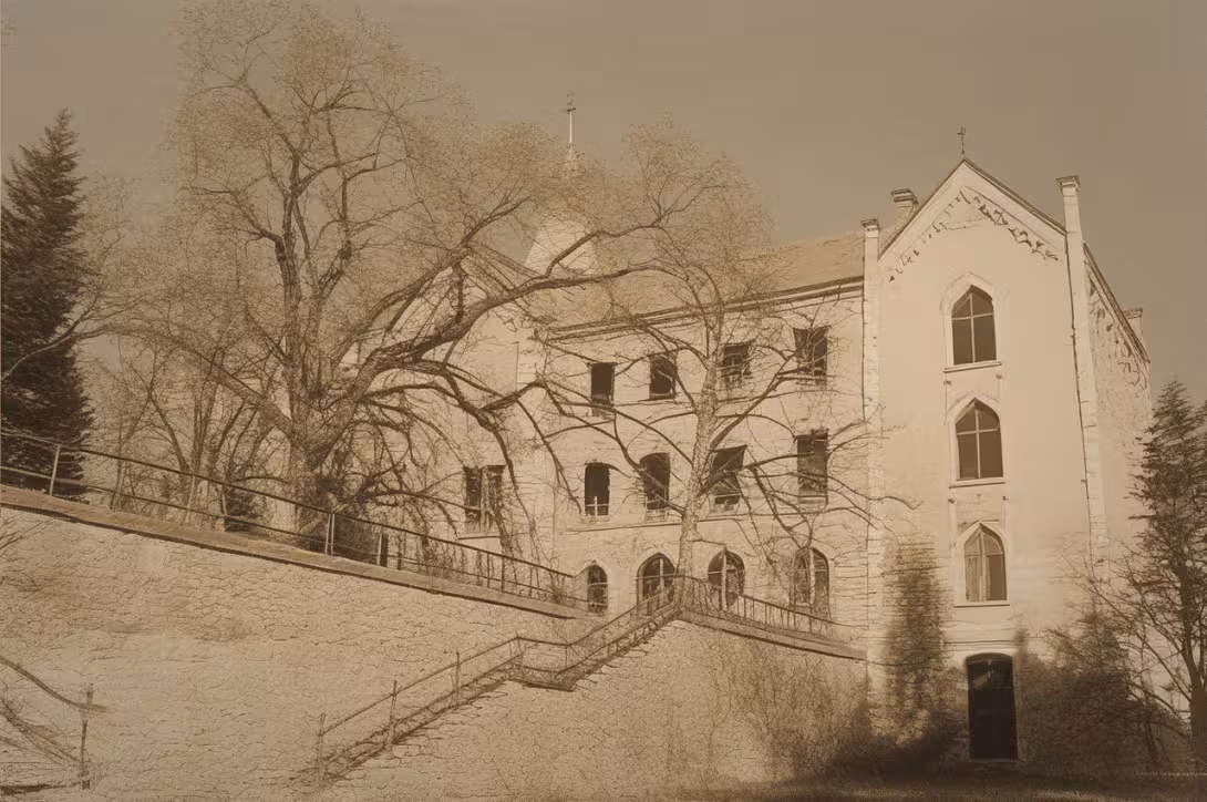 Historická podoba – škola na Školním náměstí