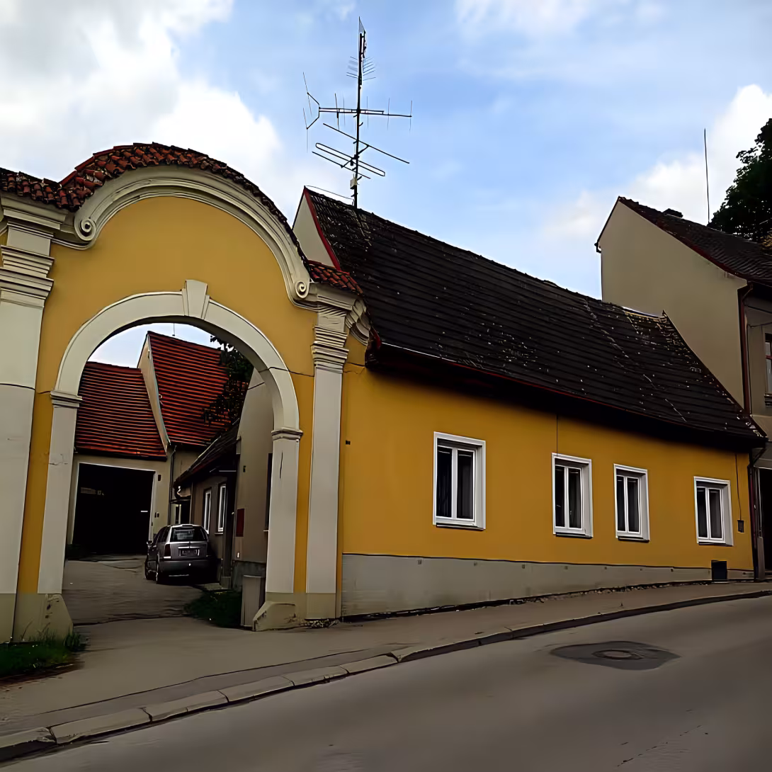 Brána usedlosti čp. 193
