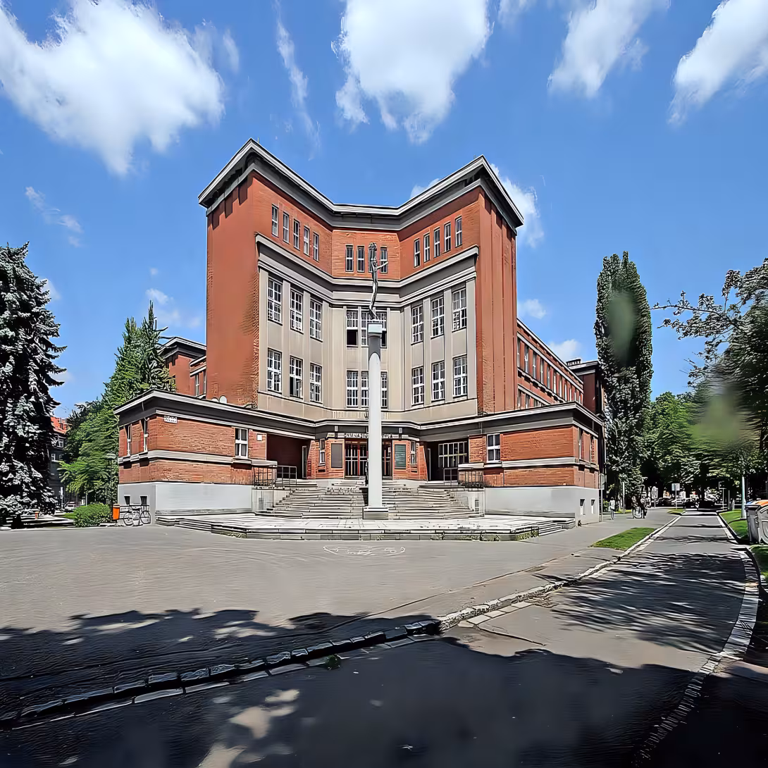 Budova Gymnázia J. K. Tyla