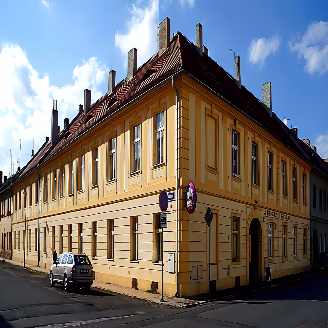Dlouhá 15