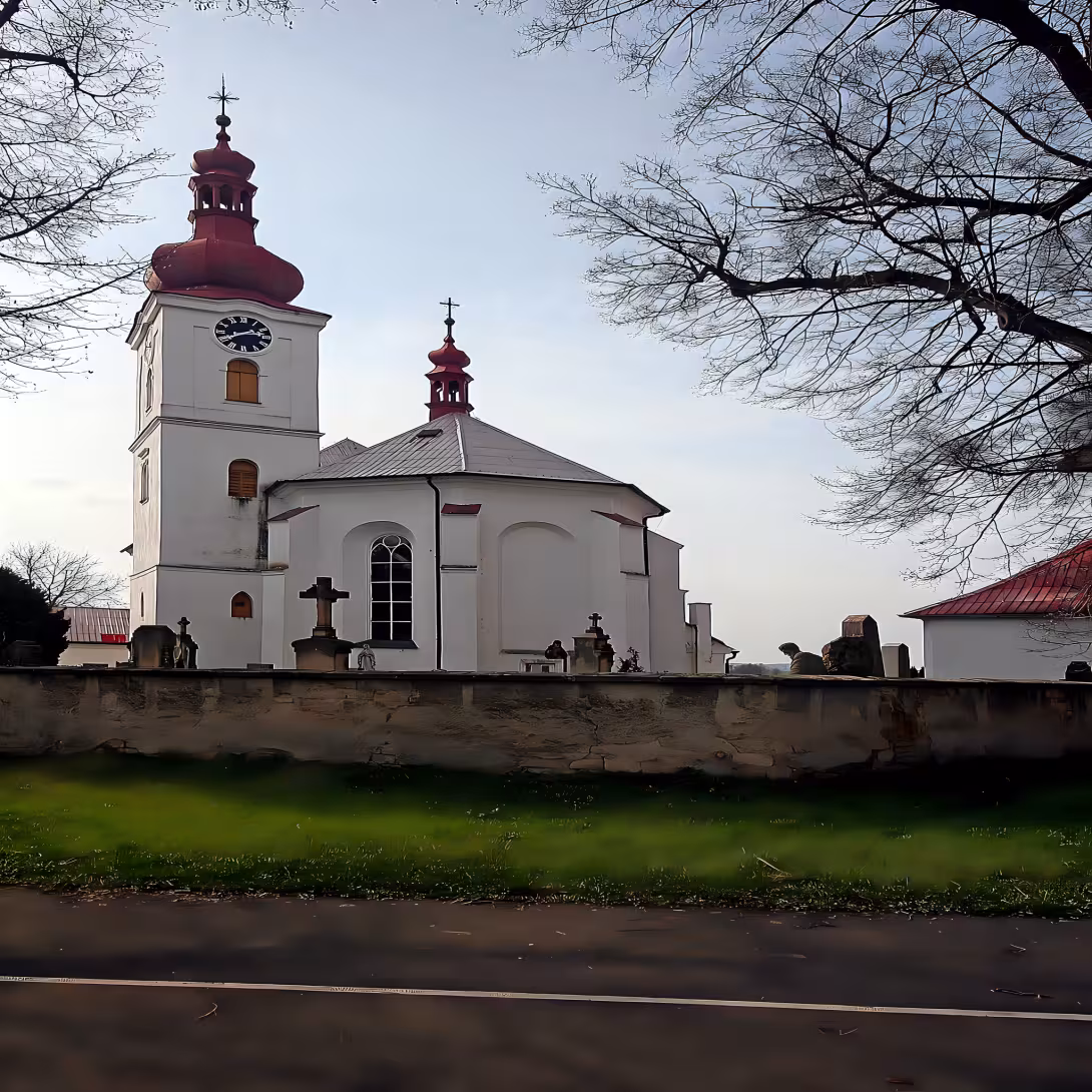 Kostel Nanebevzetí Panny Marie (Velešice)