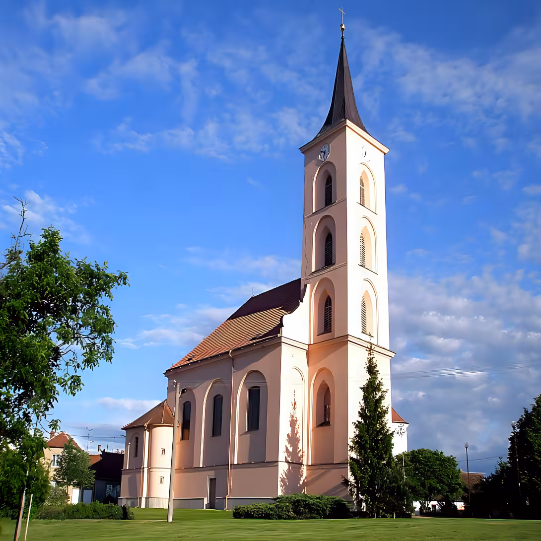 Kostel Narození Panny Marie (Velké Bílovice)