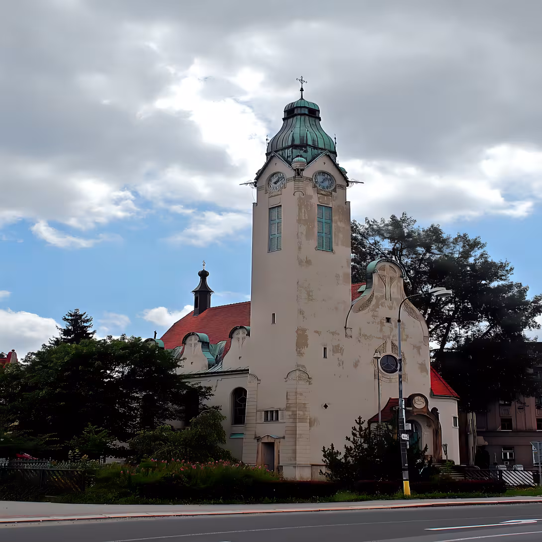 Kostel Povýšení svatého Kříže (Jablonec nad Nisou)