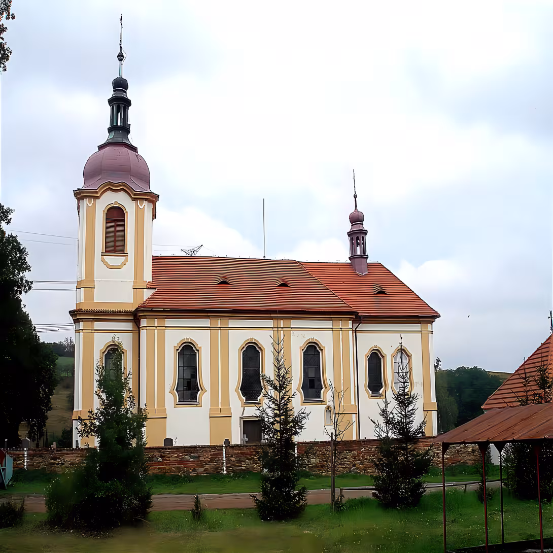 Kostel svatého Františka z Assisi ve Starém Kníně